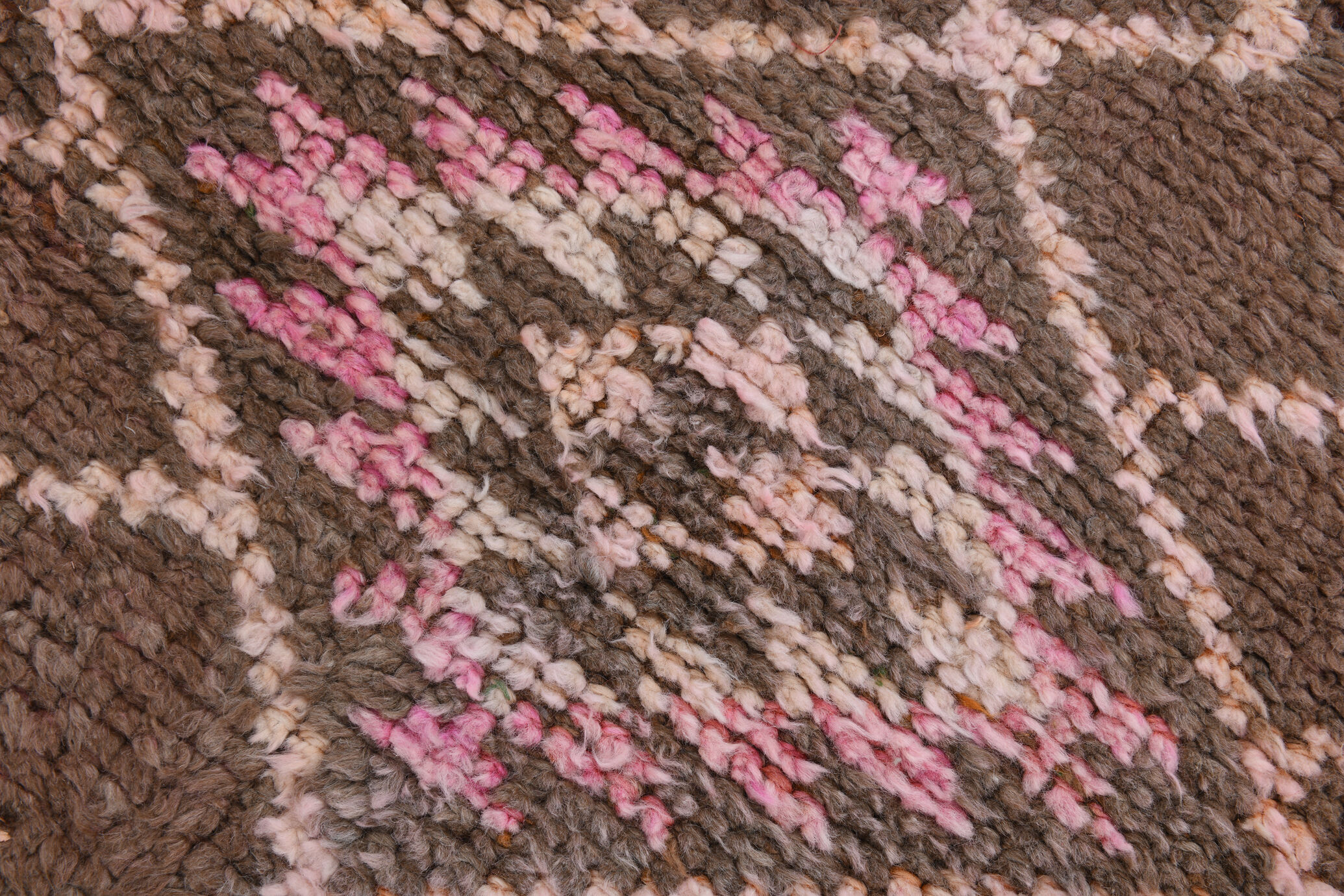 3x10 pink and brown herki runner rug, 307x88cm