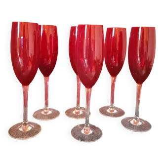 Ruby red flutes