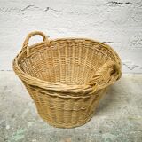Woven wicker basket