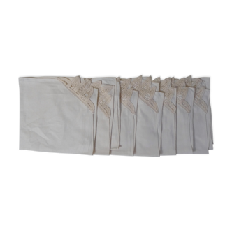 7 anciennes serviettes de tables brodées