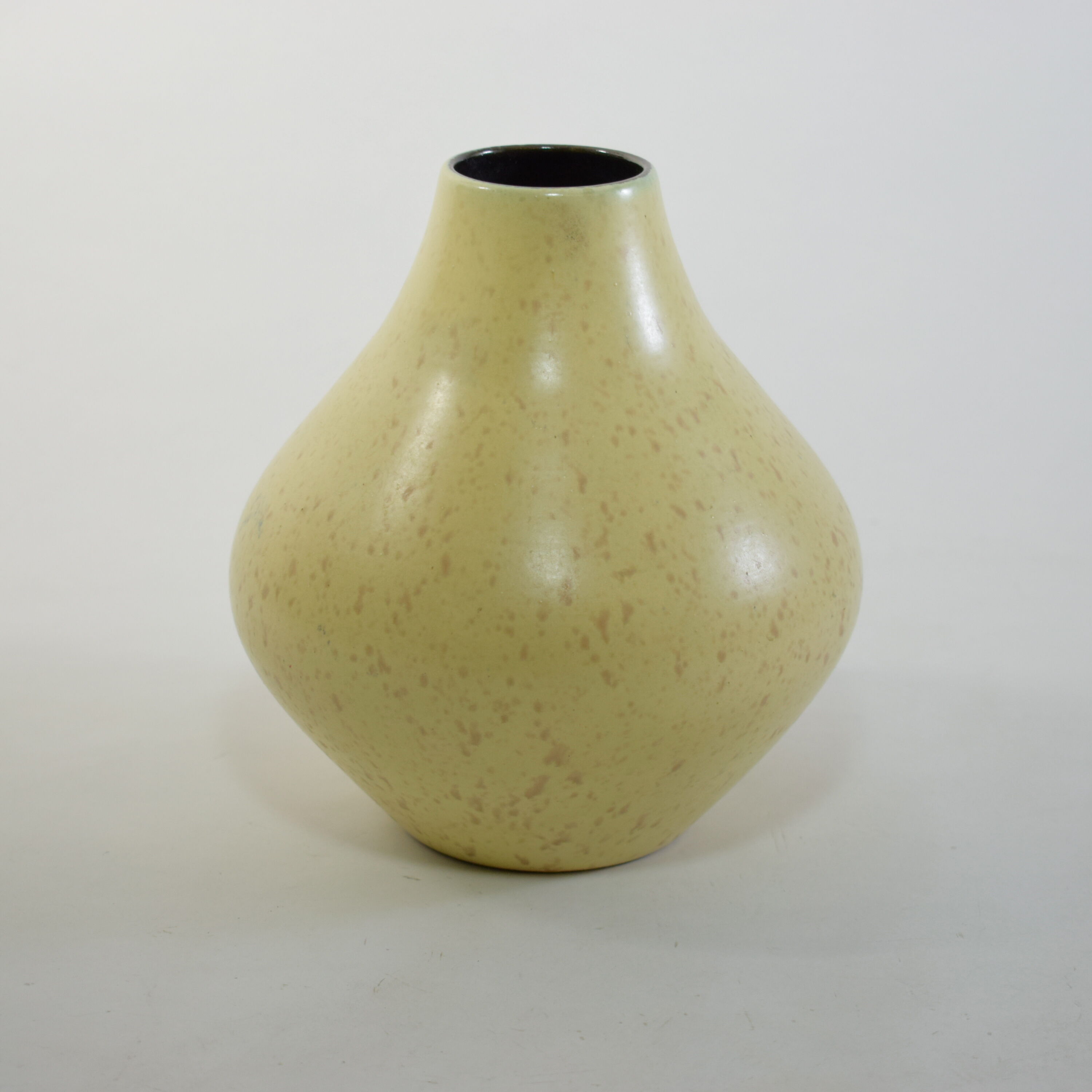Design yellow ceramic vase, vintage 1960