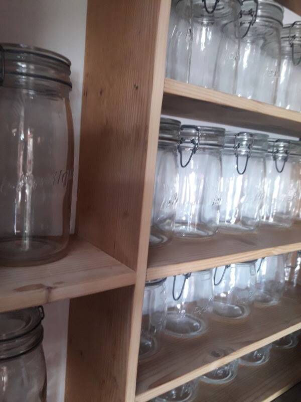 Spice shelves L1.6mxH79cm