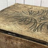 English oak drop-leaf table from the early 20th century