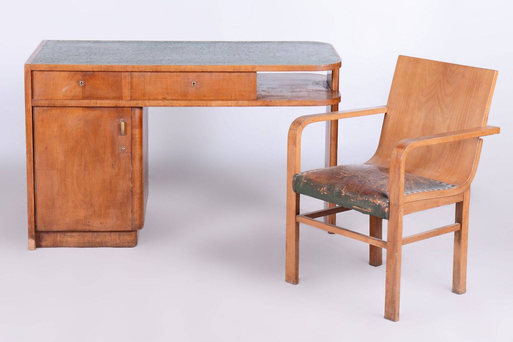 Czech Art Deco Cherry Writing Desk attributed to J. Halabala for Up Zavody, 1930s