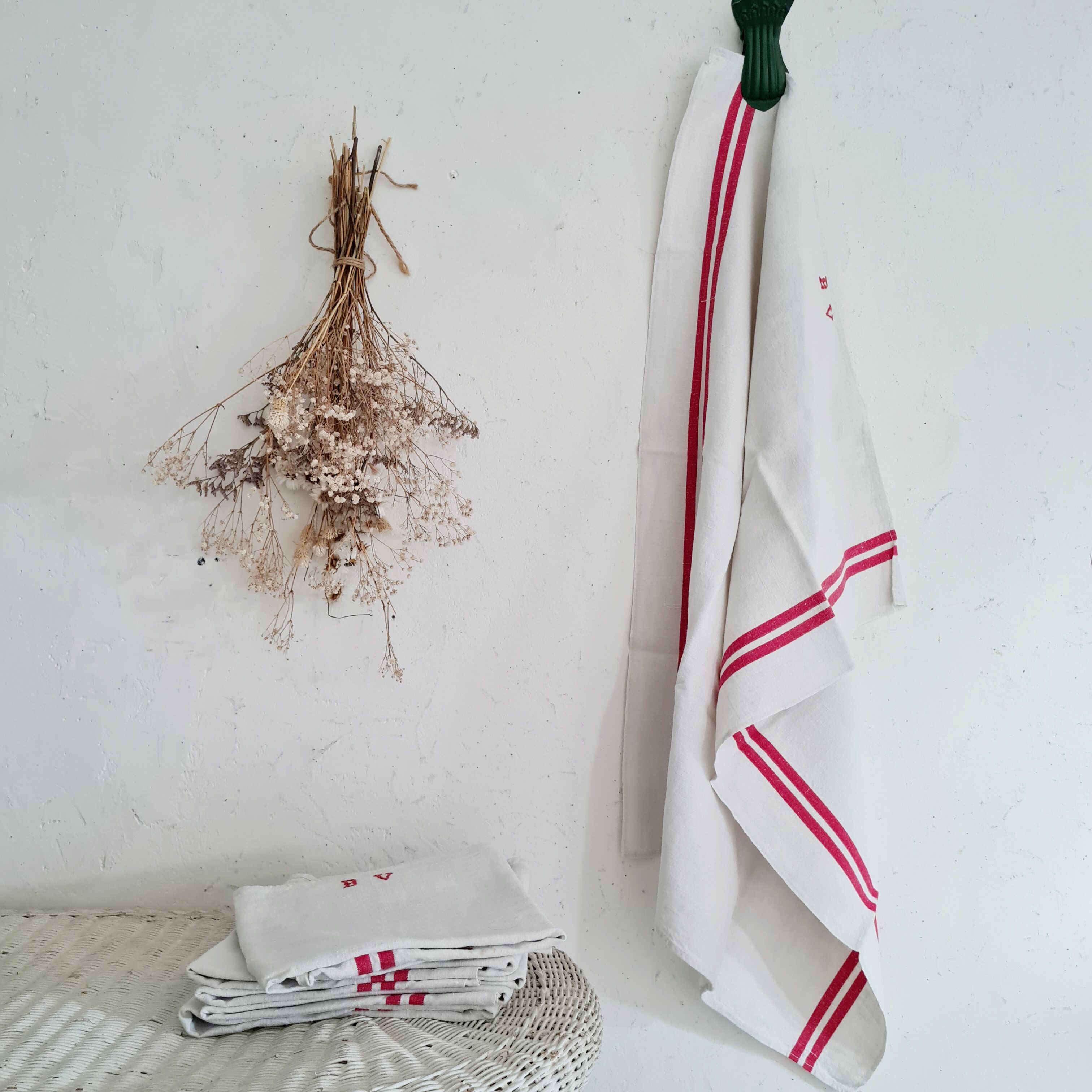 Old linen tea towels - monogrammed - red stripes - Set of 7