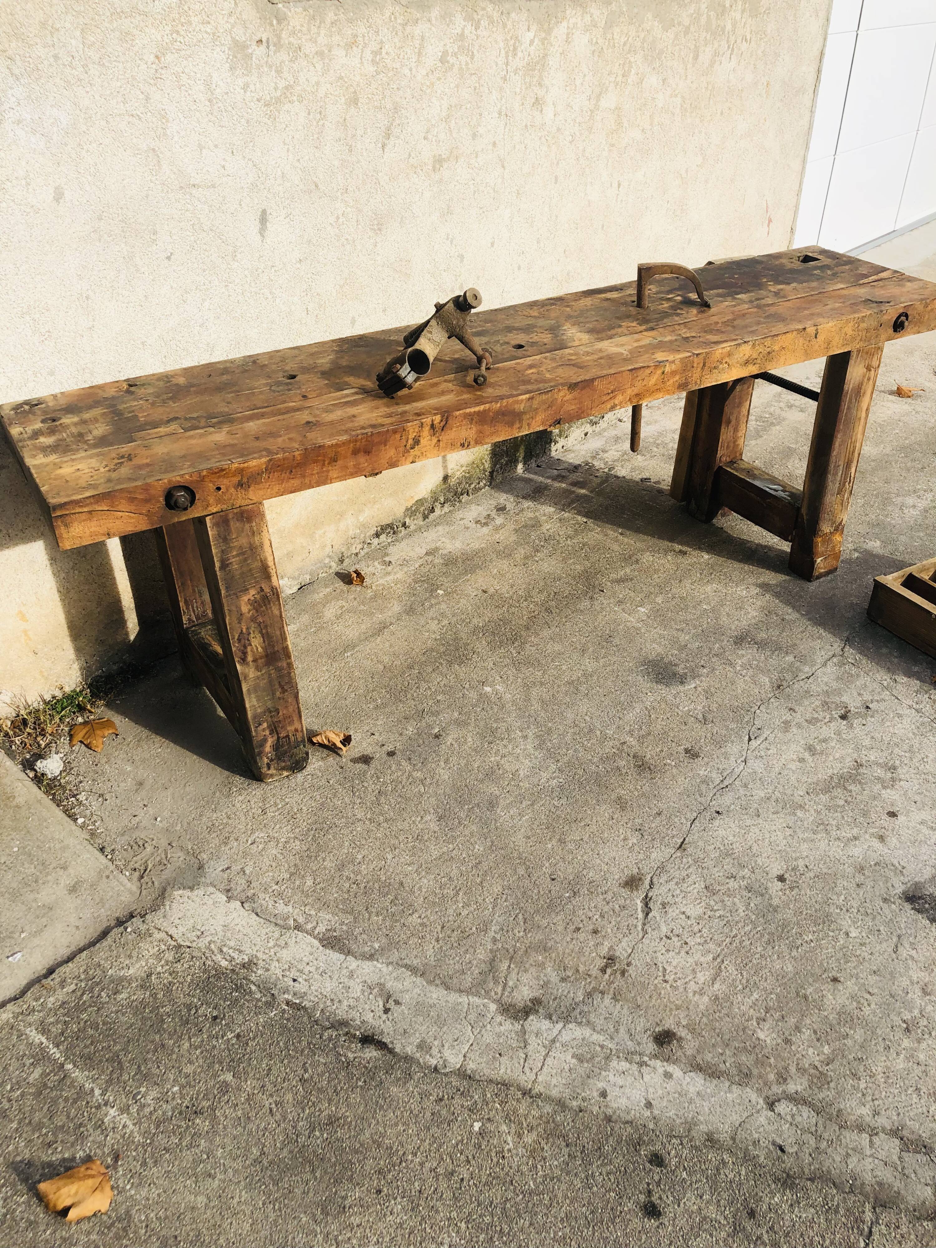 Former workbench