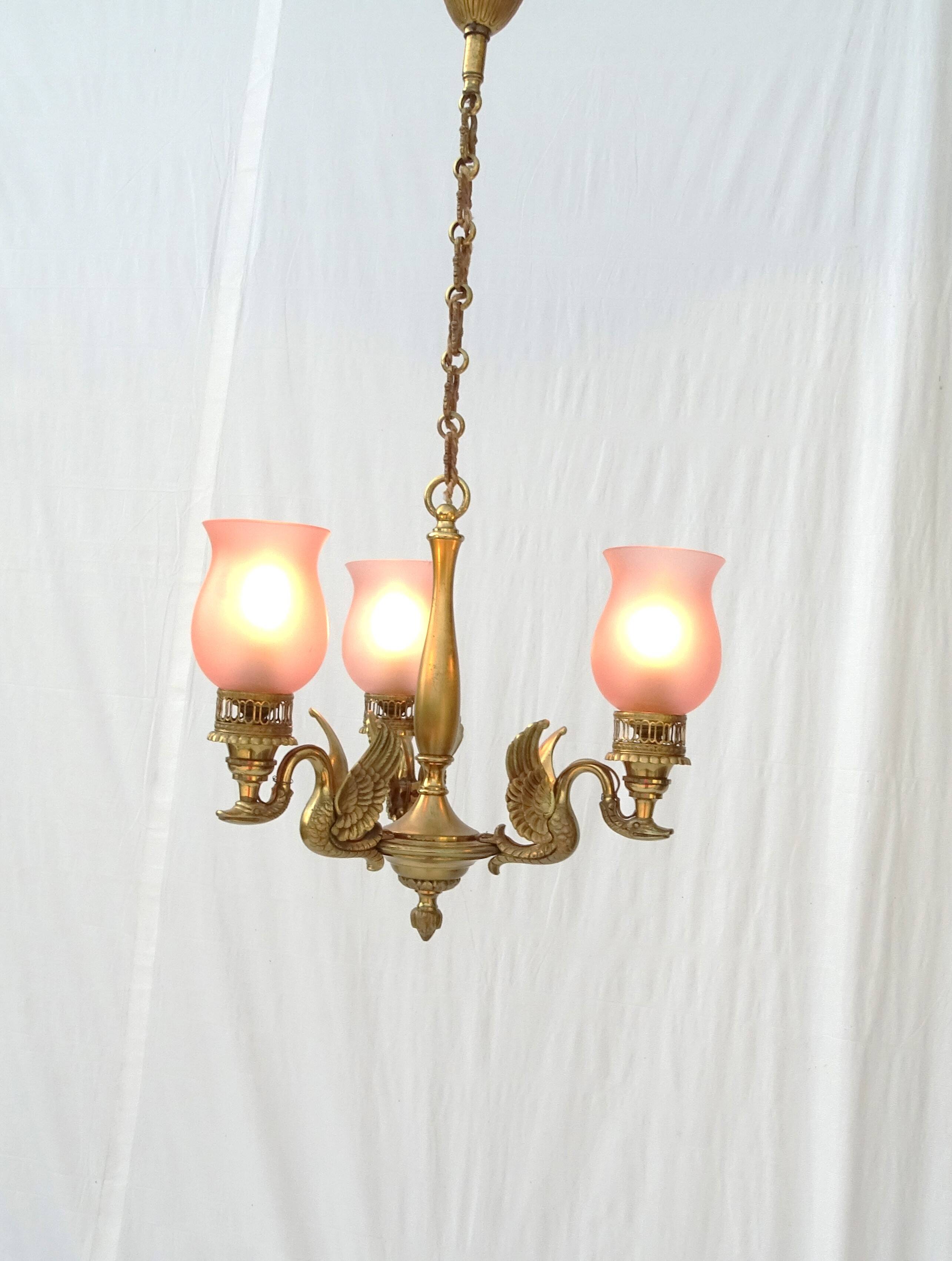 3-branched chandelier in gilded bronze.