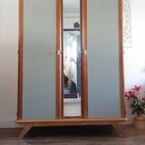 Wardrobe in oak 50s
