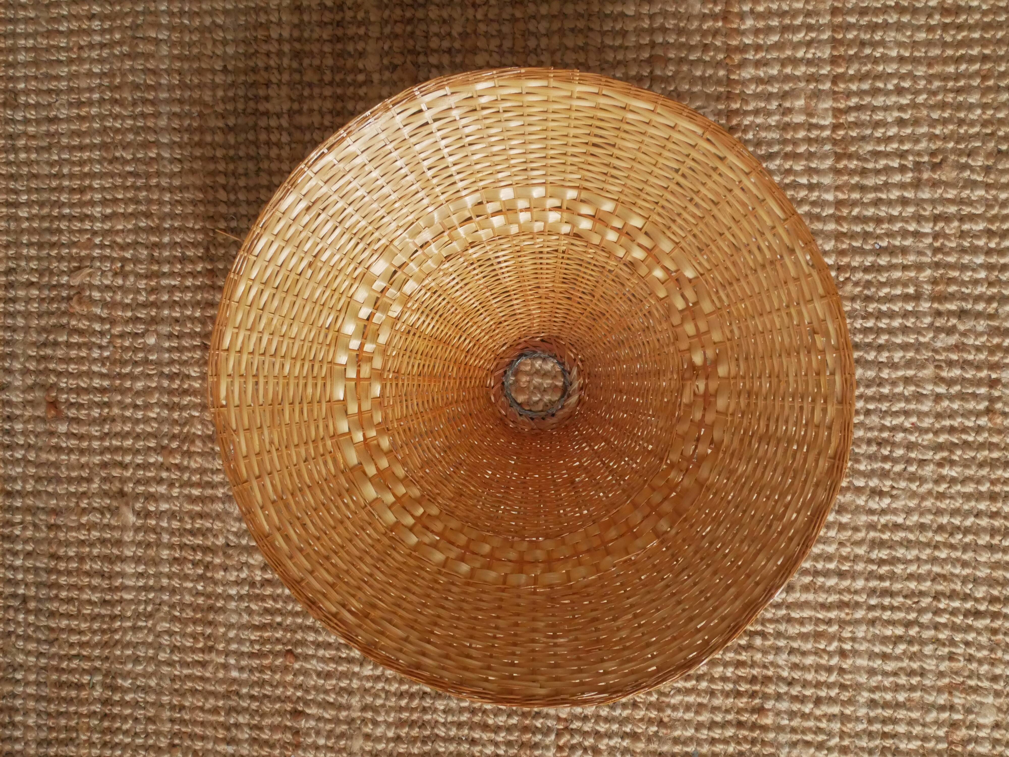 Suspension lampshade in woven wicker handmade object Scandinavian countryside artisanal manufacturing