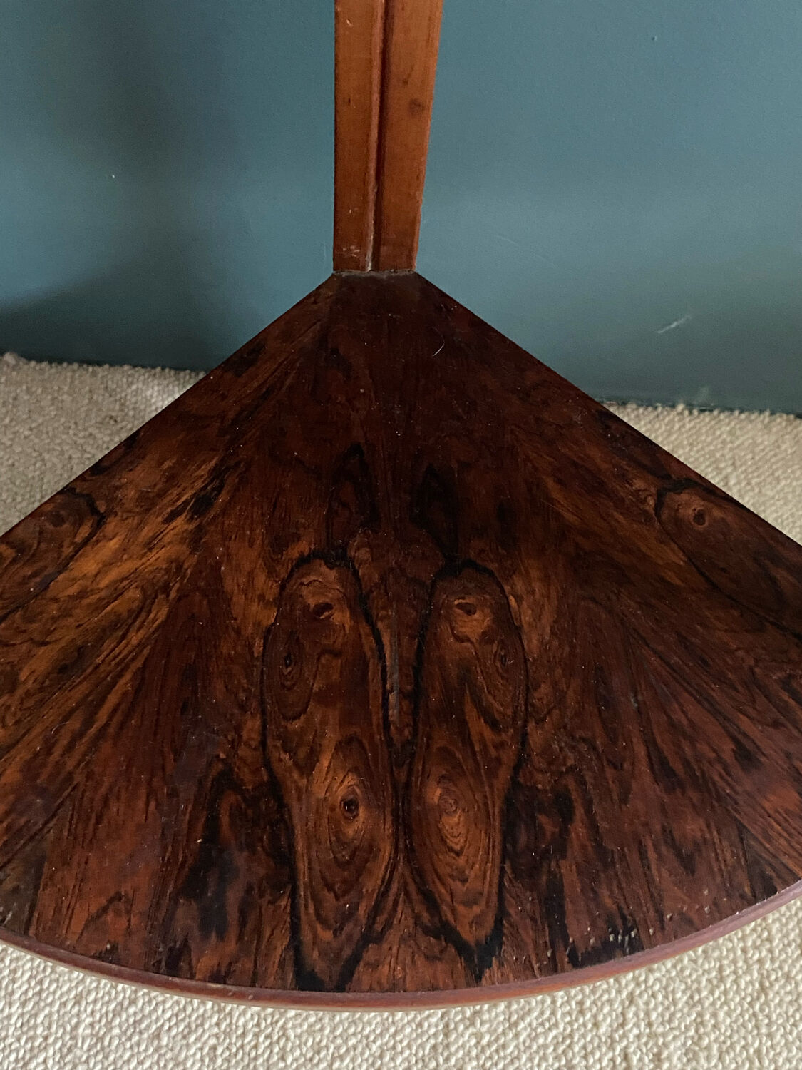Pair of bedside tables, rosewood necks