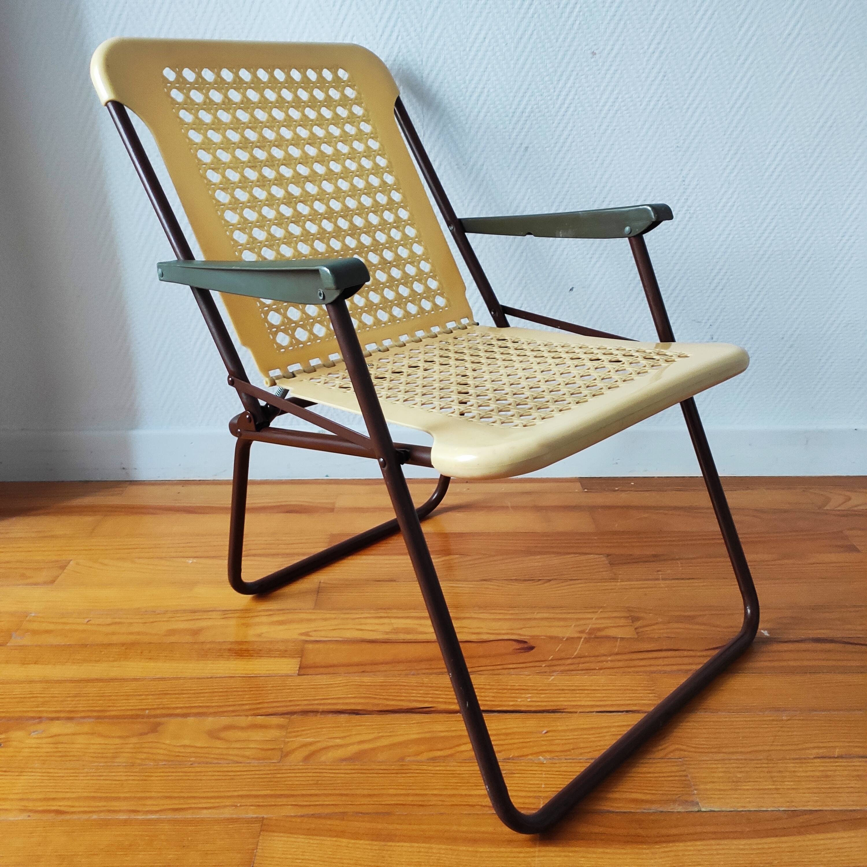 Vintage Italian folding chair 1970