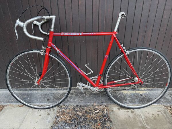 Magnifique vélo de route Peugeot vintage des années 80