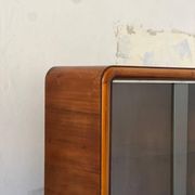 1940's Italian cabinet credenza bar display with glass door art deco style