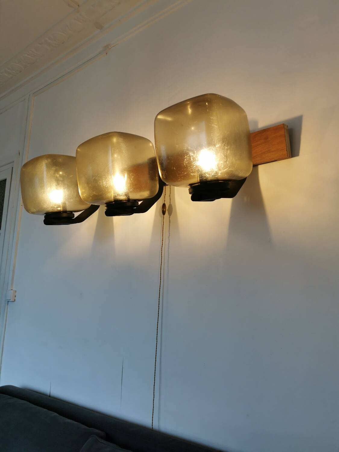 3 appliques Guzzini années 60