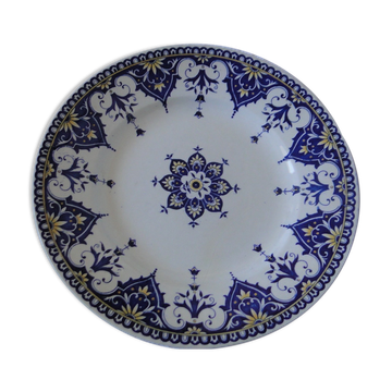 Plate plate sarreguemines model cluny late 19th