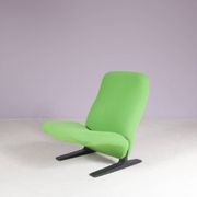 1970s Concorde easy chair green with black base Pierre Paulin for Artifort