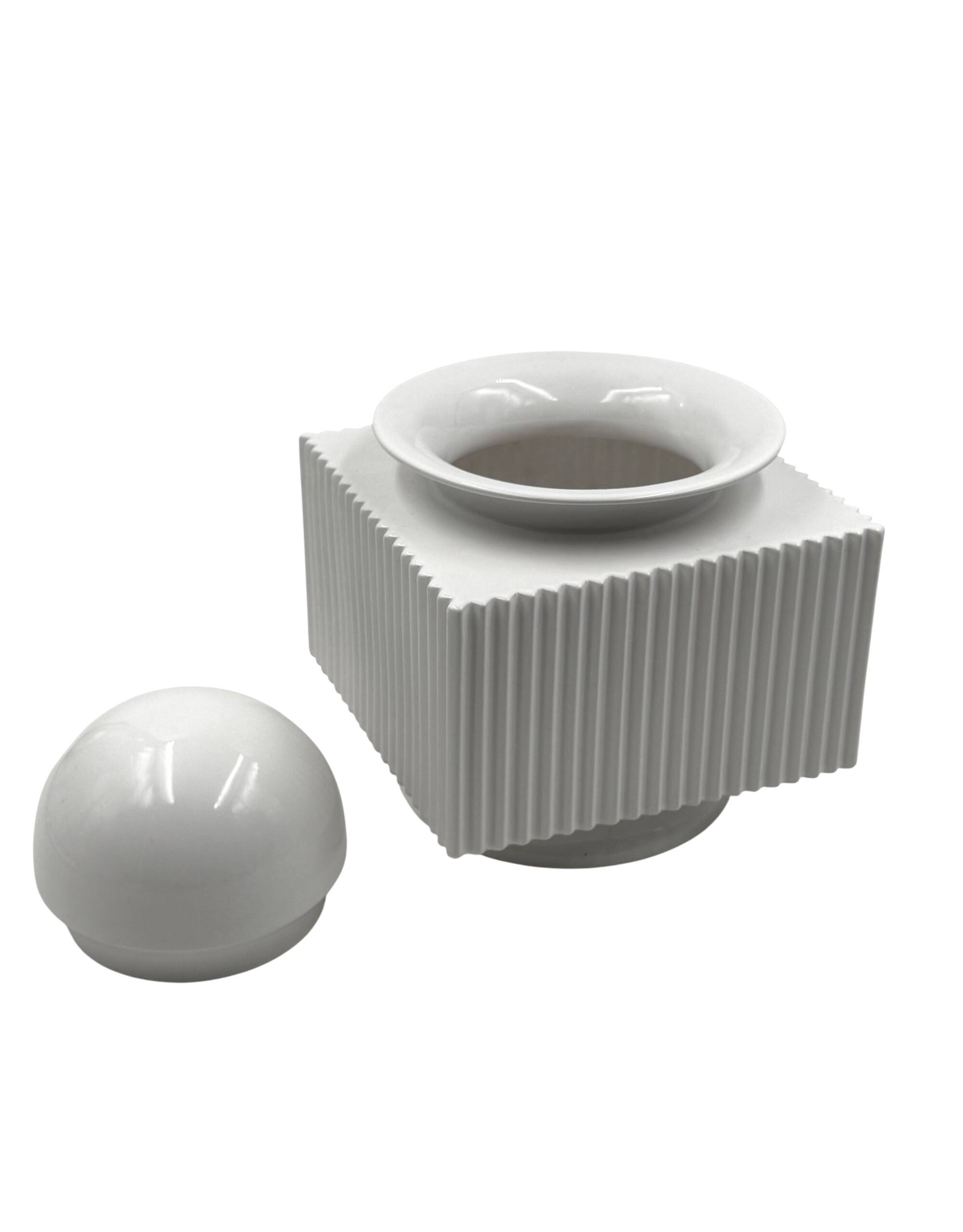 Sergio Asti, postmodern white ceramic vase, Cedit Italy 1970s