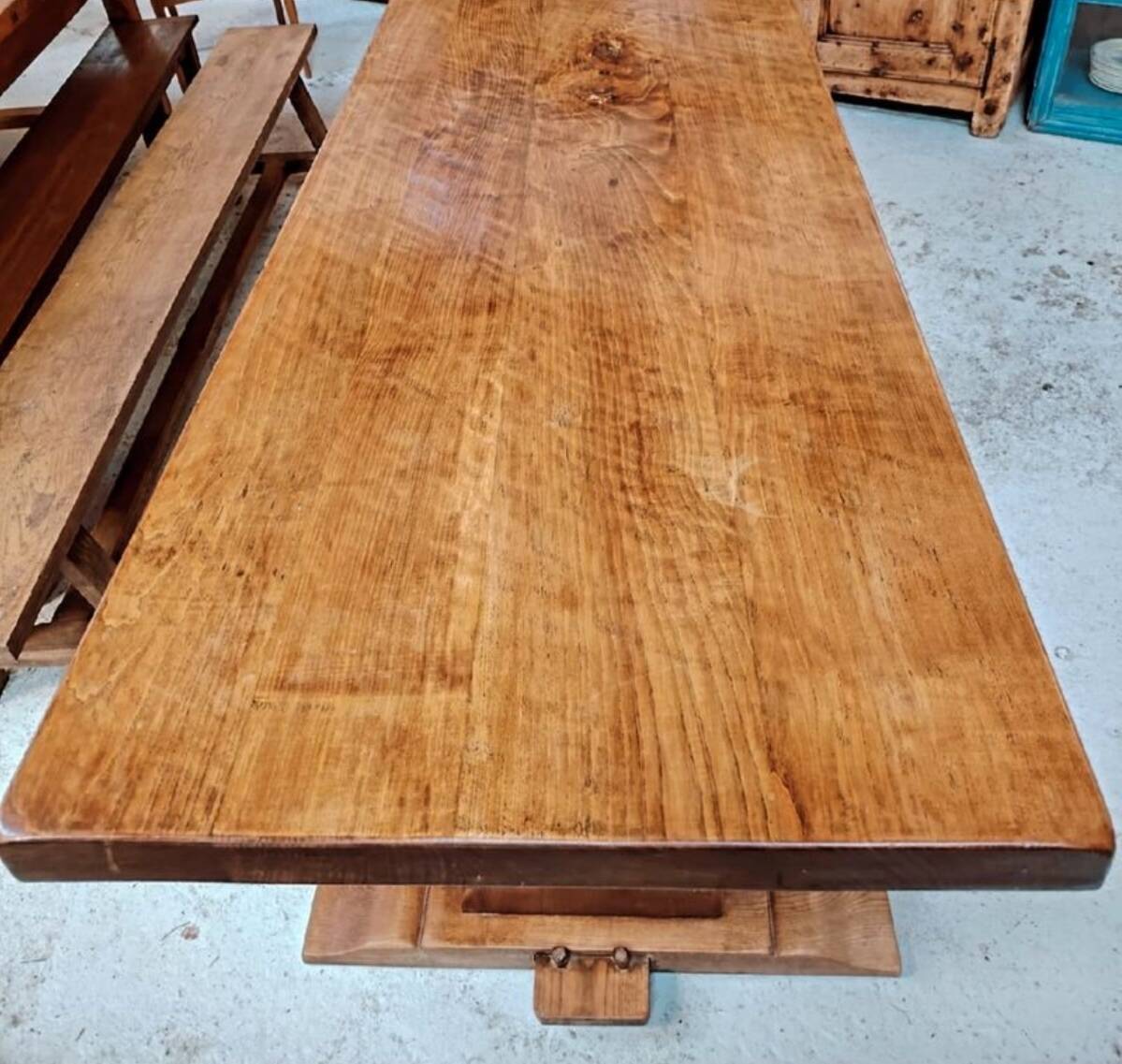 Table monastère