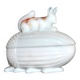 Sucrier écureuil en opaline blanche Vallerysthal, 1910