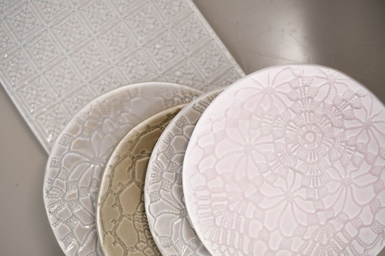 Blanca glossy grège s plates