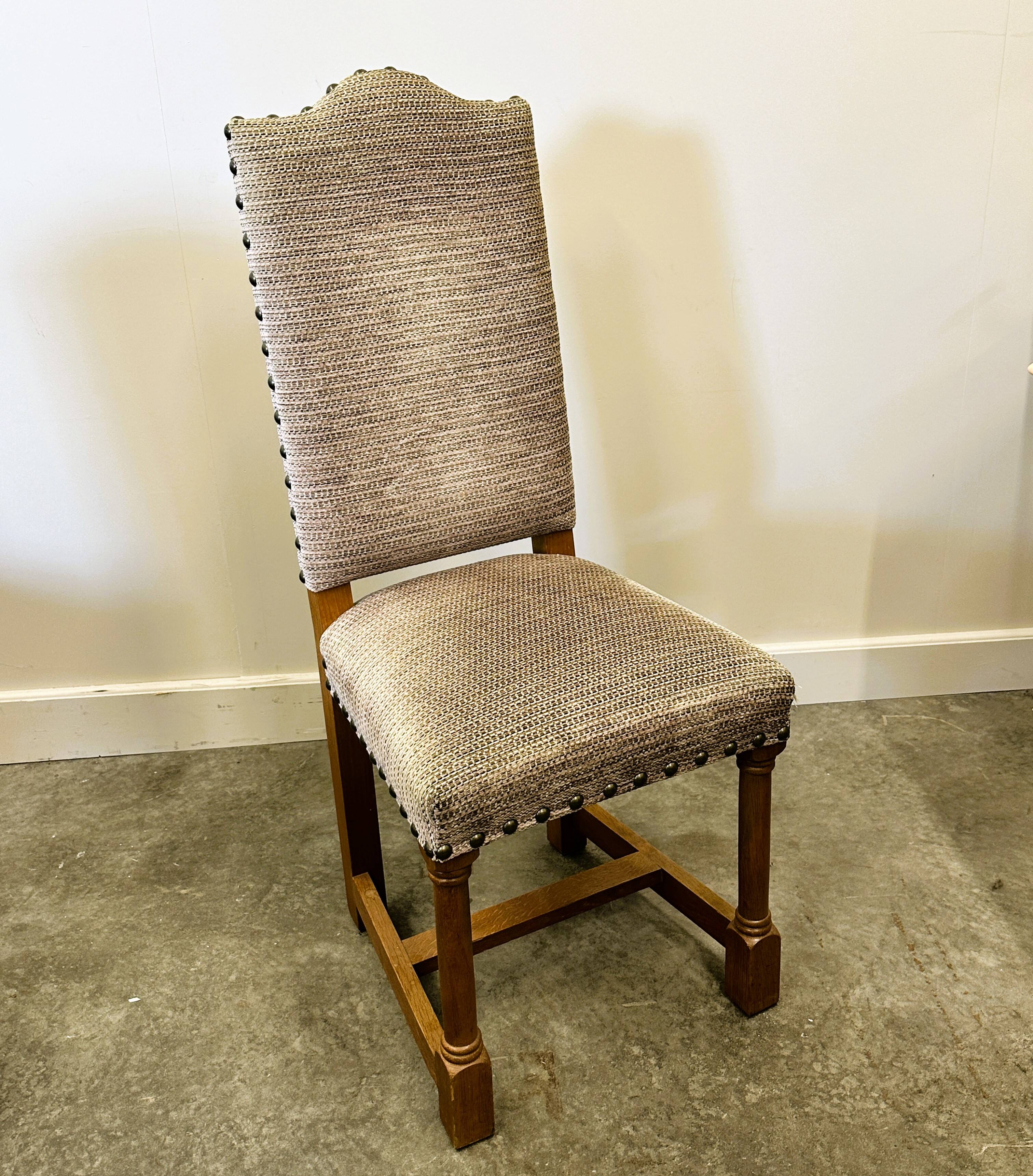 Chaises de salle à manger de style Louis XIII en chêne avec chenille rayée - Ensemble de 6.