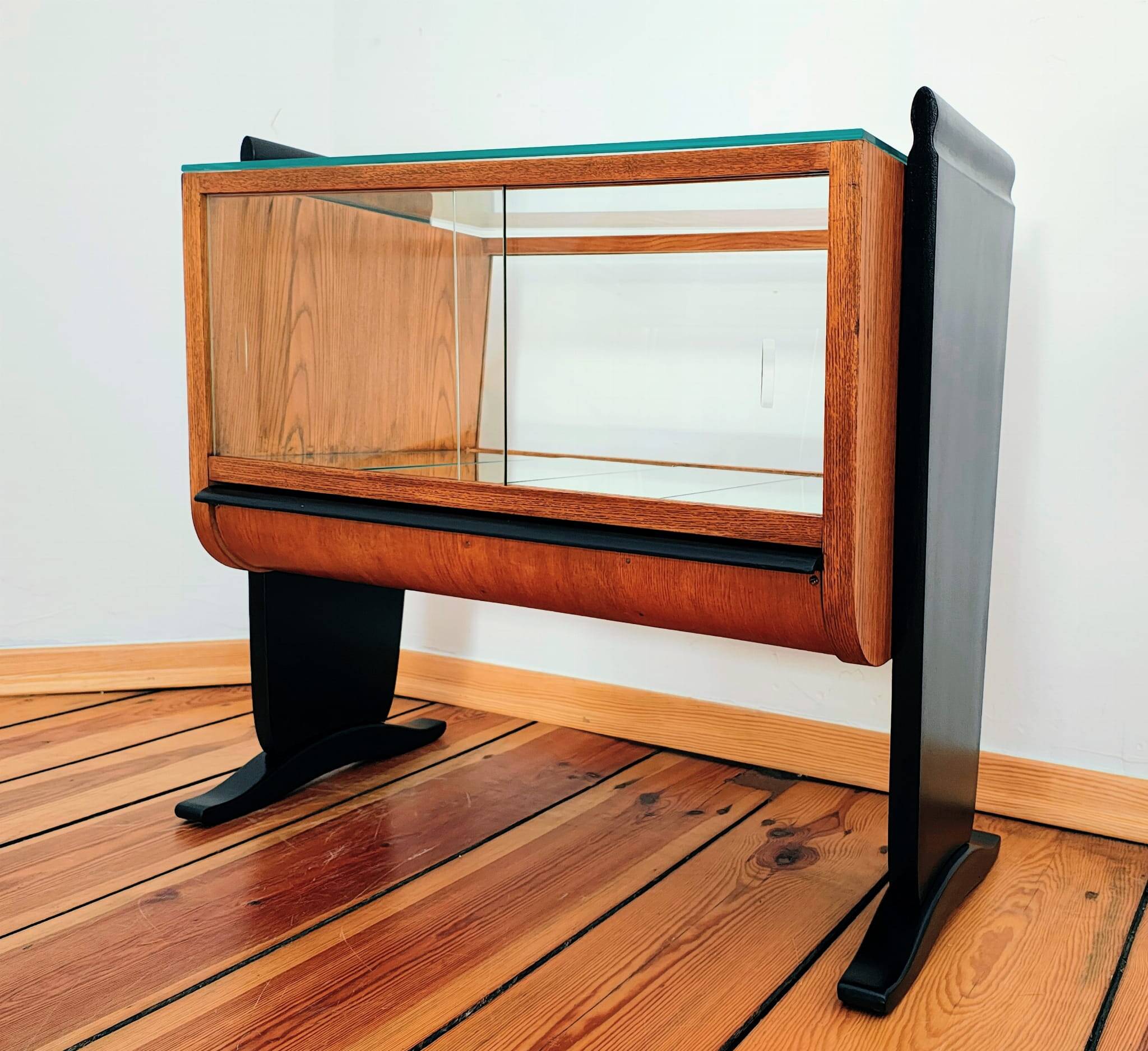 Czechoslovakian Trolley Bar by Jindřich Halabala for Up Závody, 1930s