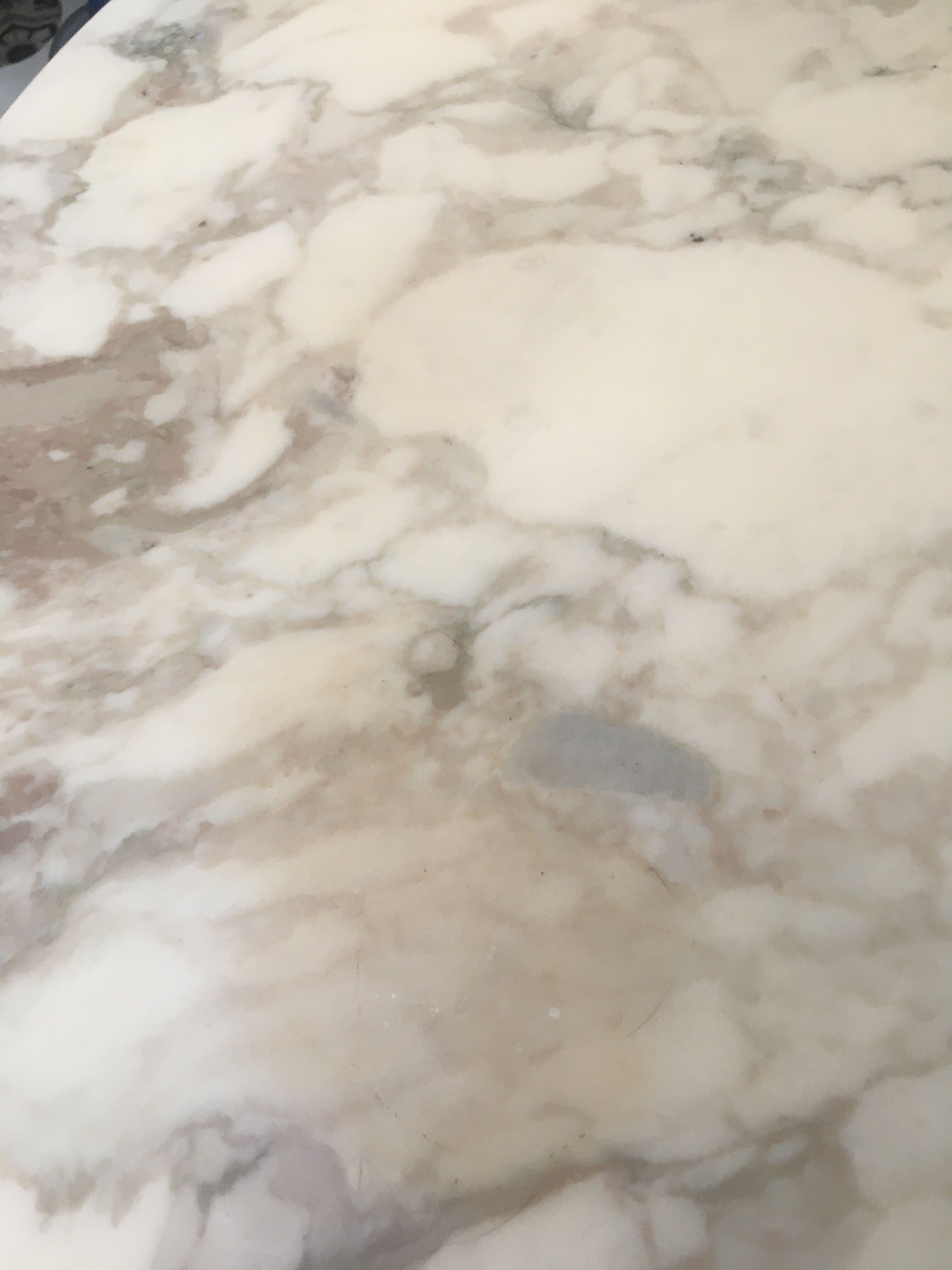 Saarinen table 120cm Knoll edition in circa 1970 marble