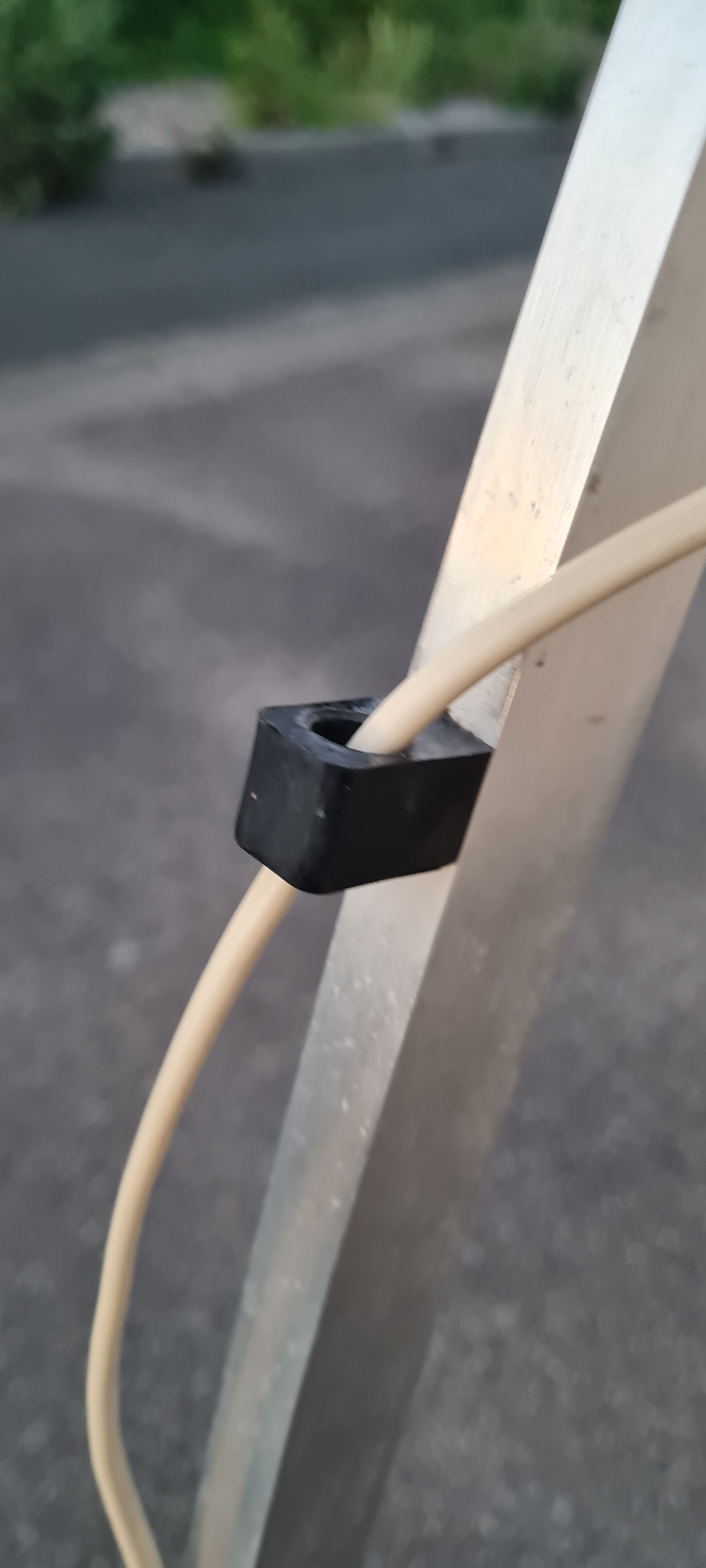 Arch floor lamp by Harvey guzzini 70s