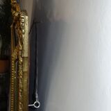 Miroir XIXème à parcloses, stuc doré - 131x83cm