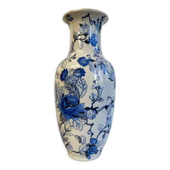 Chinese vase white and blue flower motifs