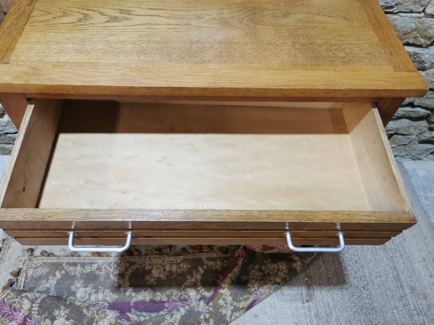 Commode vintage