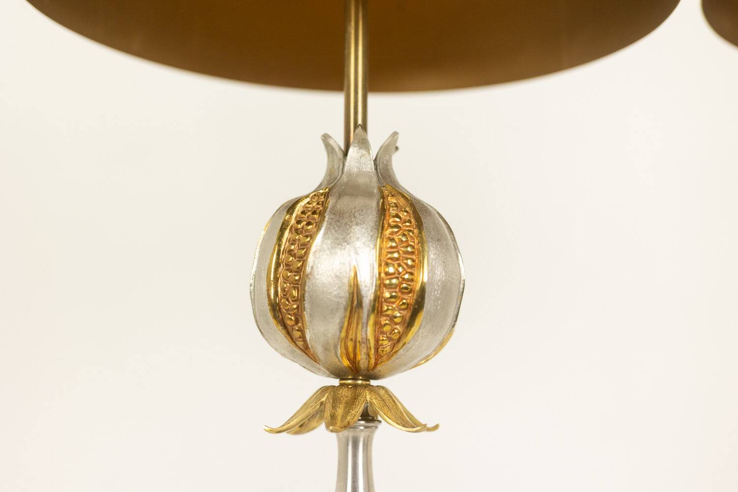 Pair of "grenade" lamps by Maison Charles in bronze, 1970s.