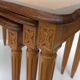 Vieille ensemble mid century ensemble de 3 tables  gigogne