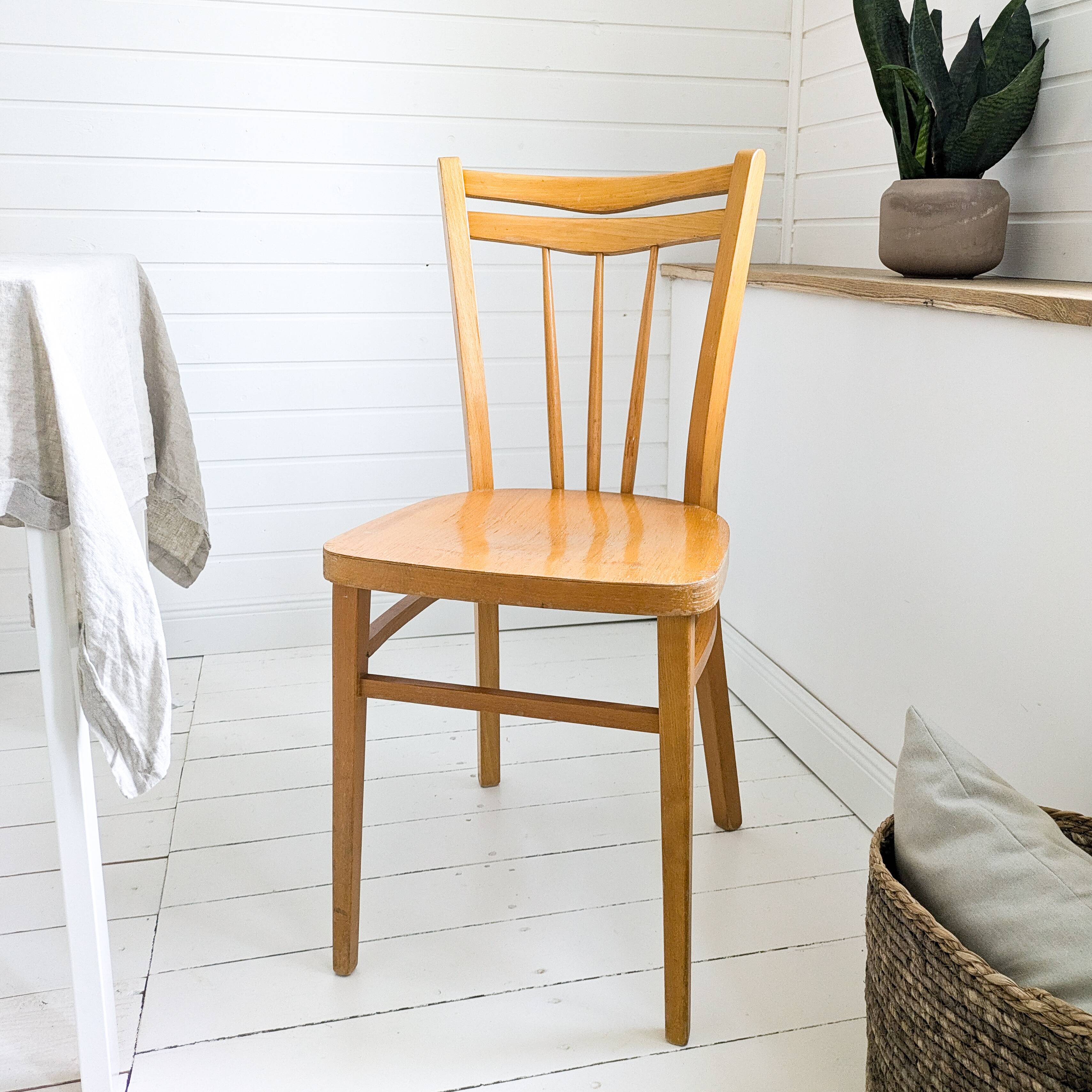 Frankfurt Chair Chaise en bois Salle à manger Cuisine Mid Century Vintage Chaise de cuisine stable R