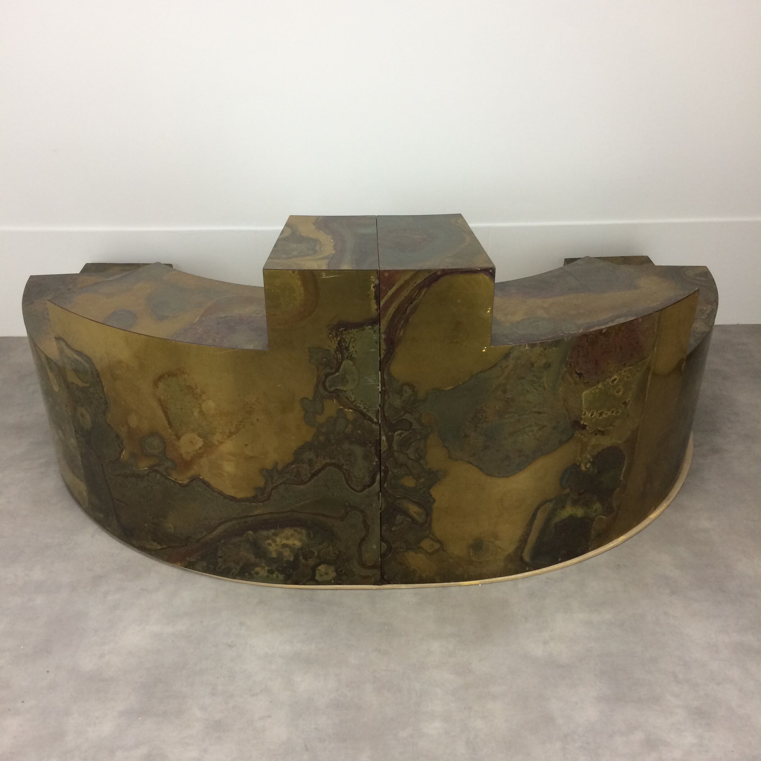 Sculptural brass sofa 70s