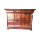 Mahogany chest of drawers of the nineteenth century