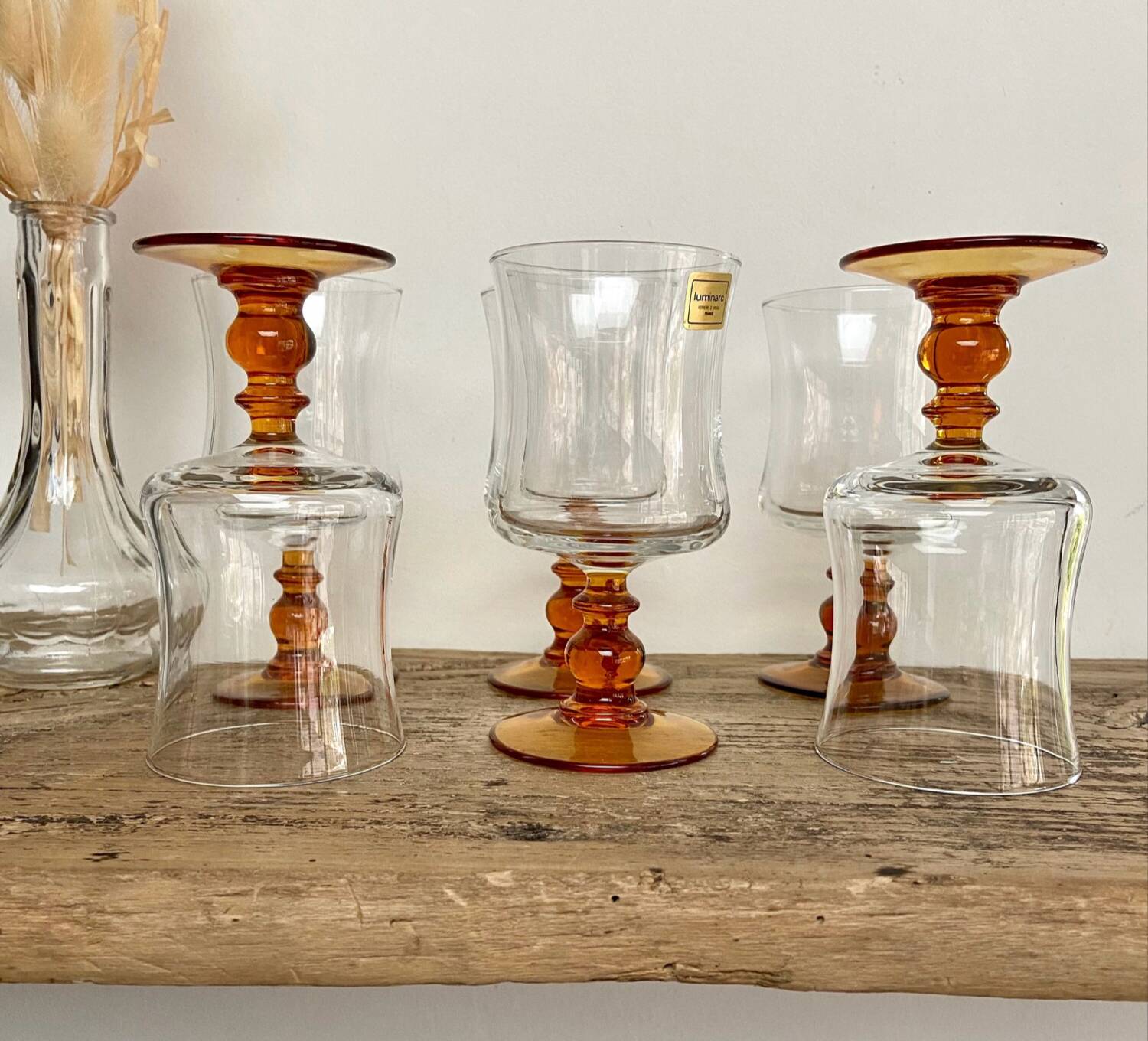 6 verres à pieds ambrés