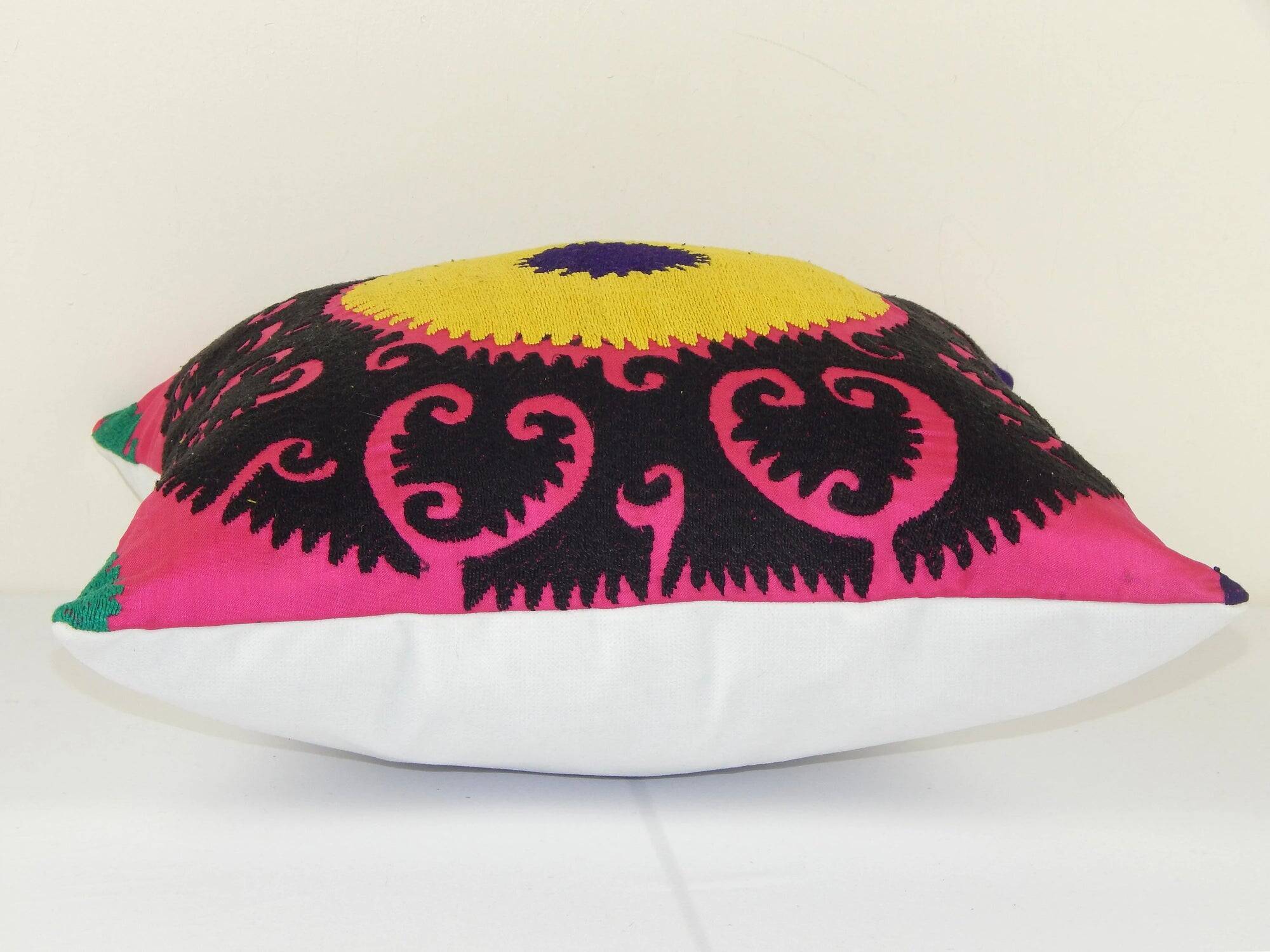 Vintage embroidered cushion cover 41x51 cm