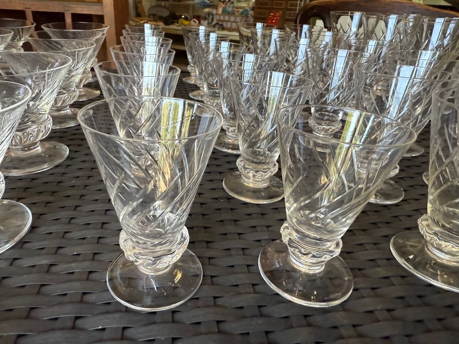 Service en cristal de saint Louis 50 pièces