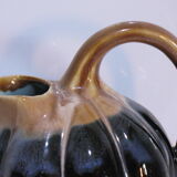 Pitcher