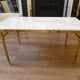 Table basse en marbre et laiton style Louis XV