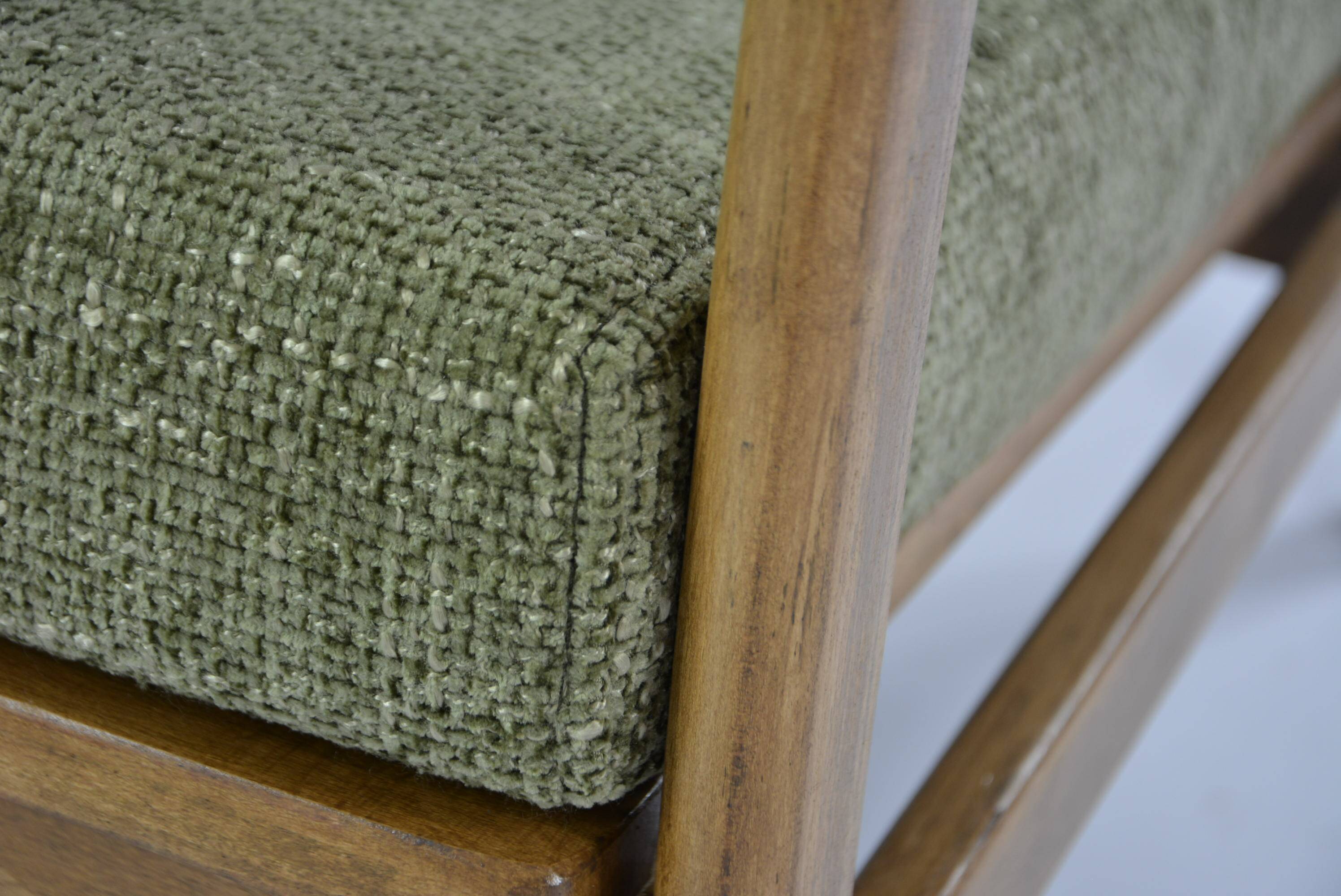 Olive heather BZ armchair