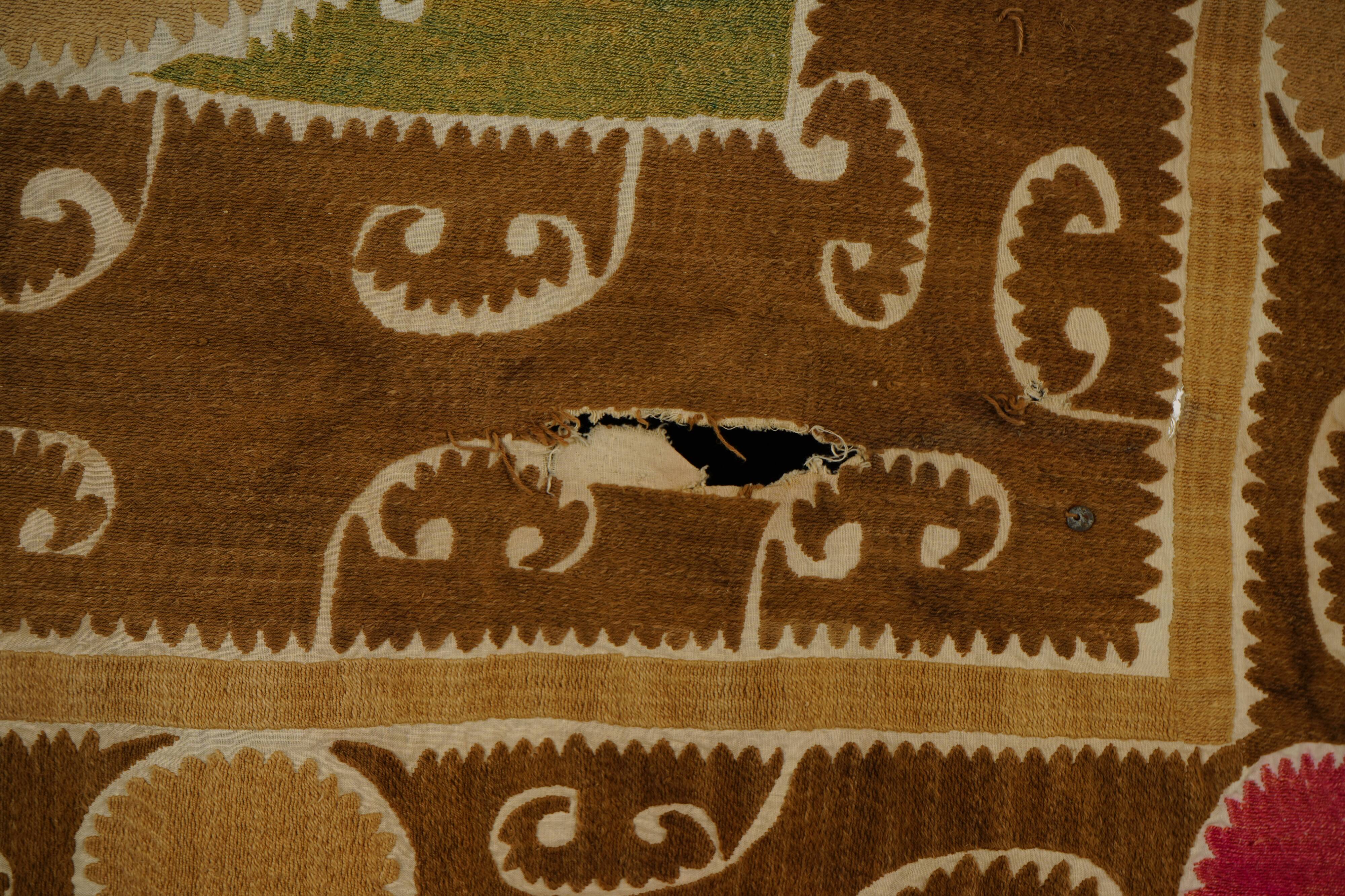 Vintage Turkish hand-knotted rug 107x126 cm