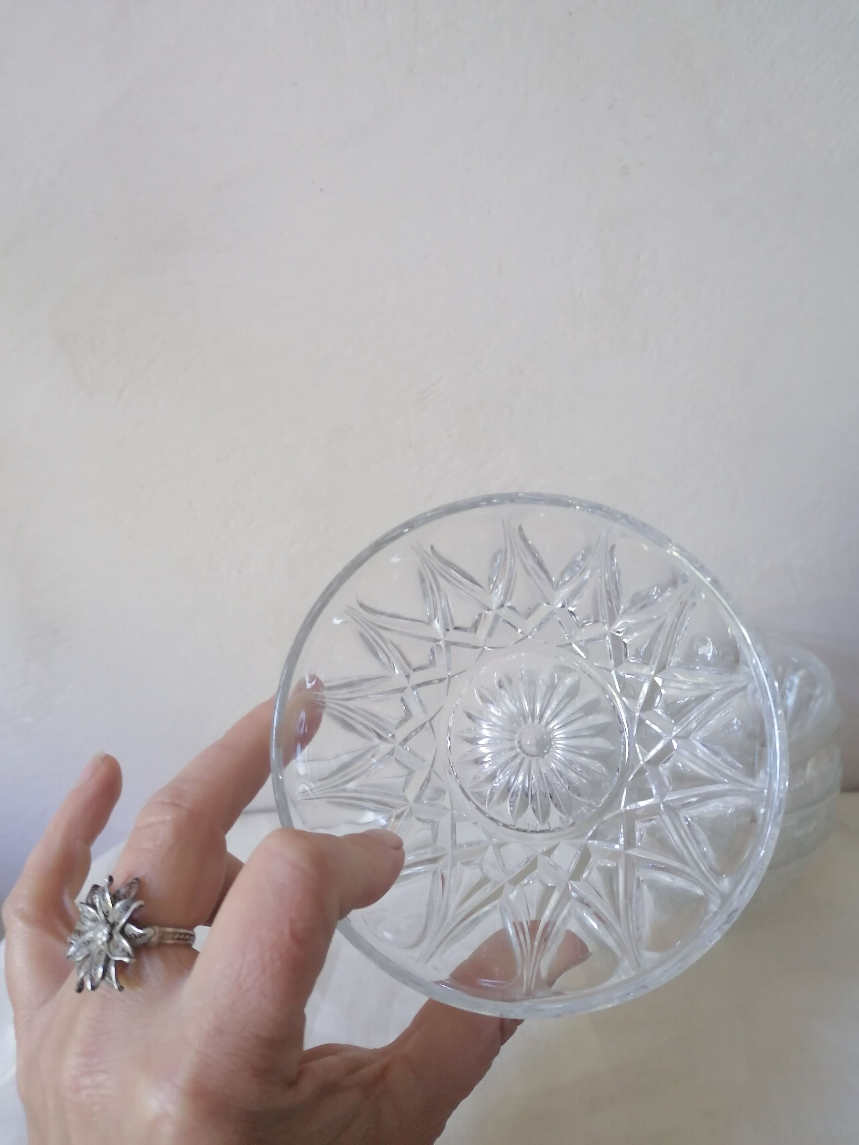 Set of 5 vintage ramekins