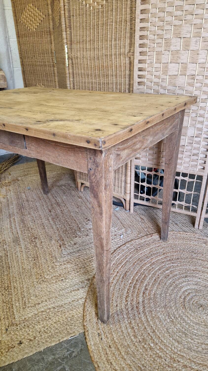 Farmhouse table