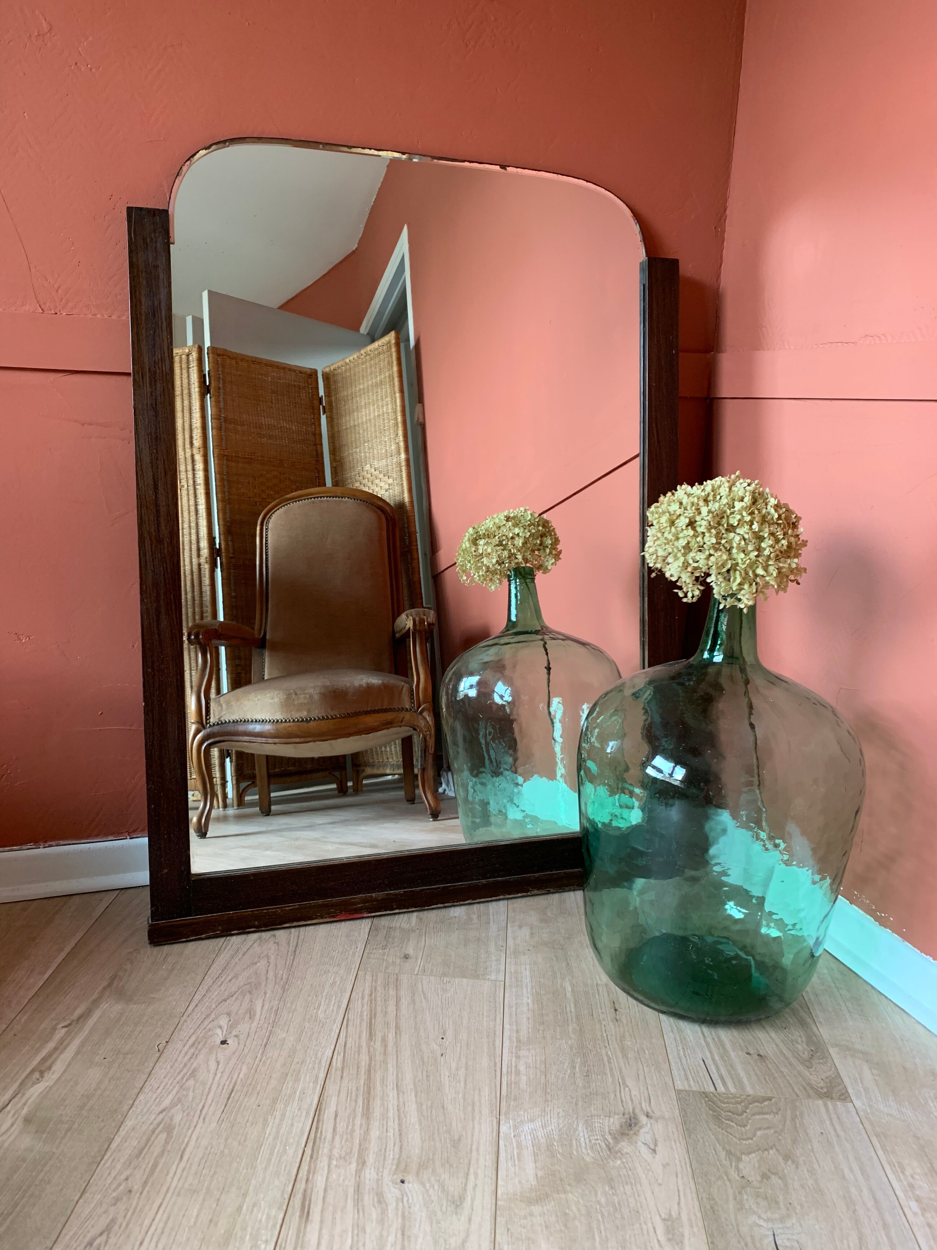 Mirror on foot 82x110cm