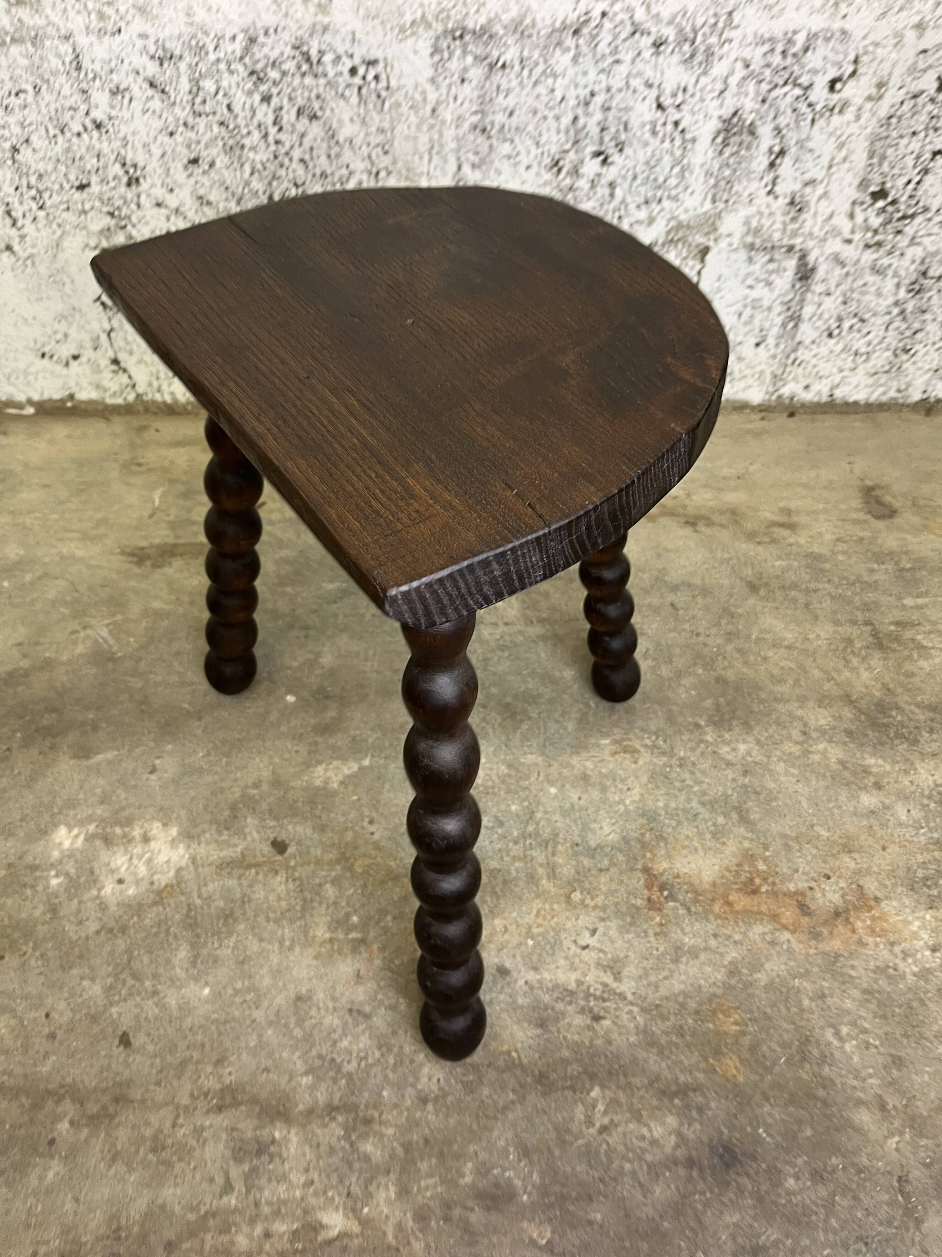 Tripod stool