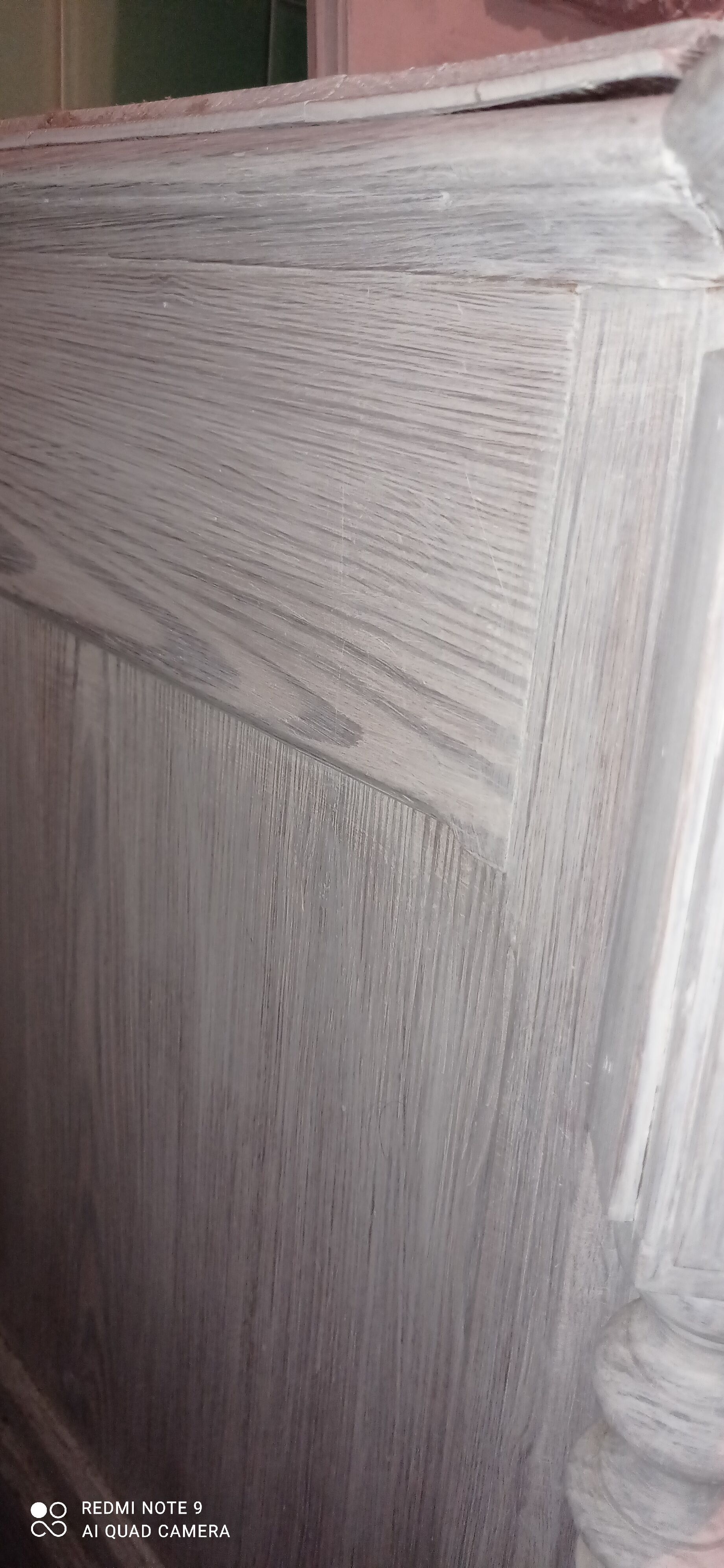 Chest of drawers