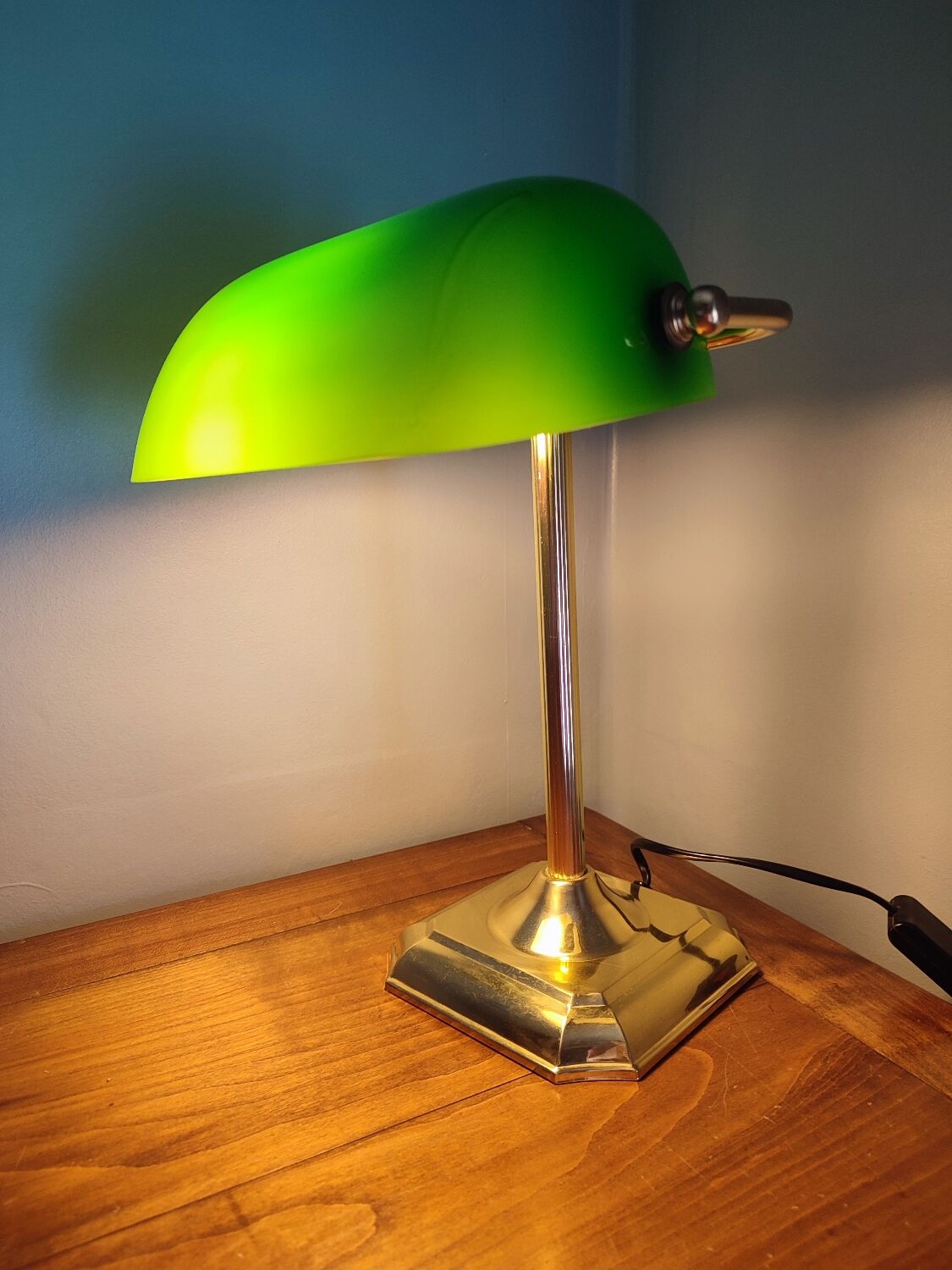 Lampe banquier en laiton et verre vintage