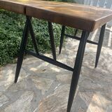 Tapiovarra table